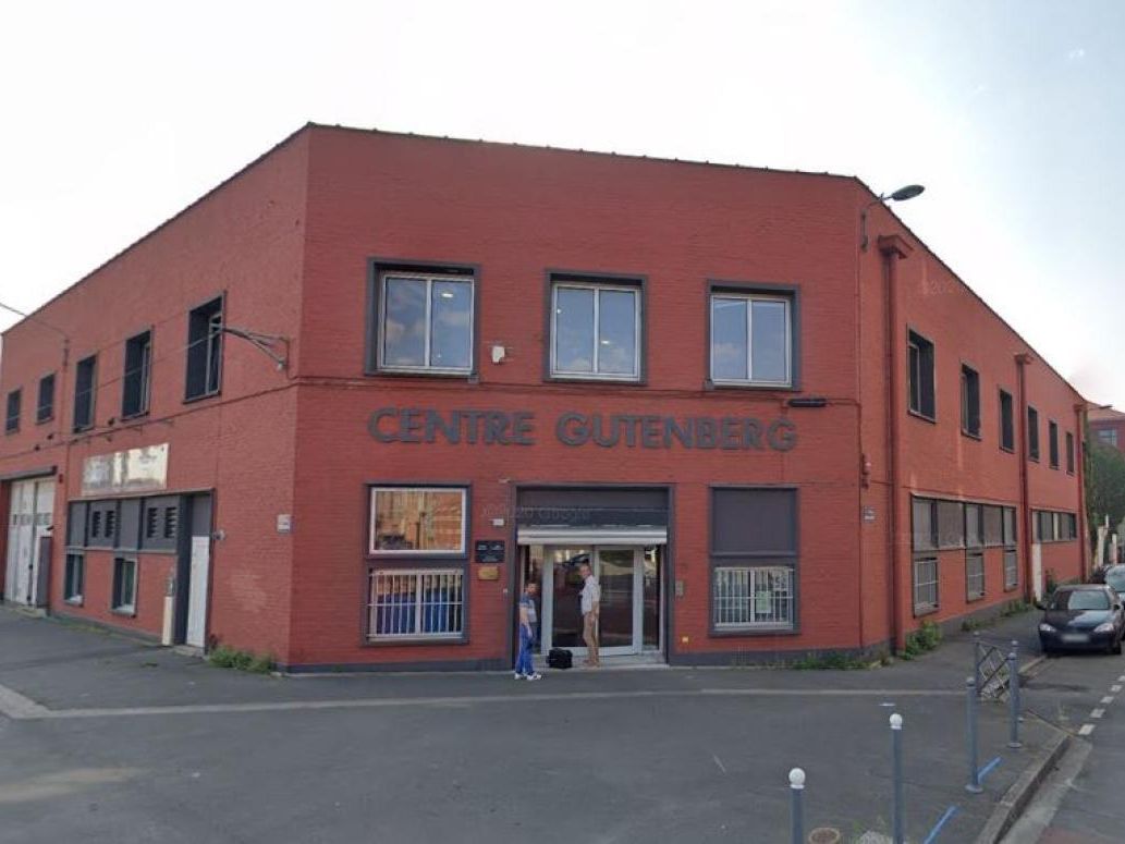 Location Bureaux 357 m² divisibles 59800 Lille