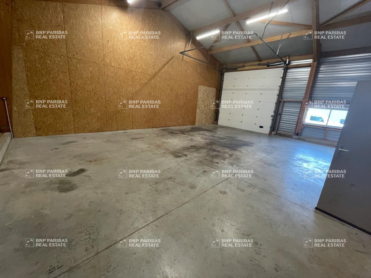 Location Activité 132.55 m² non divisibles 35690 Acigne