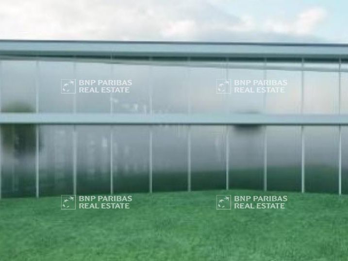 862 m² pour ce activité en location à Petite-forêt