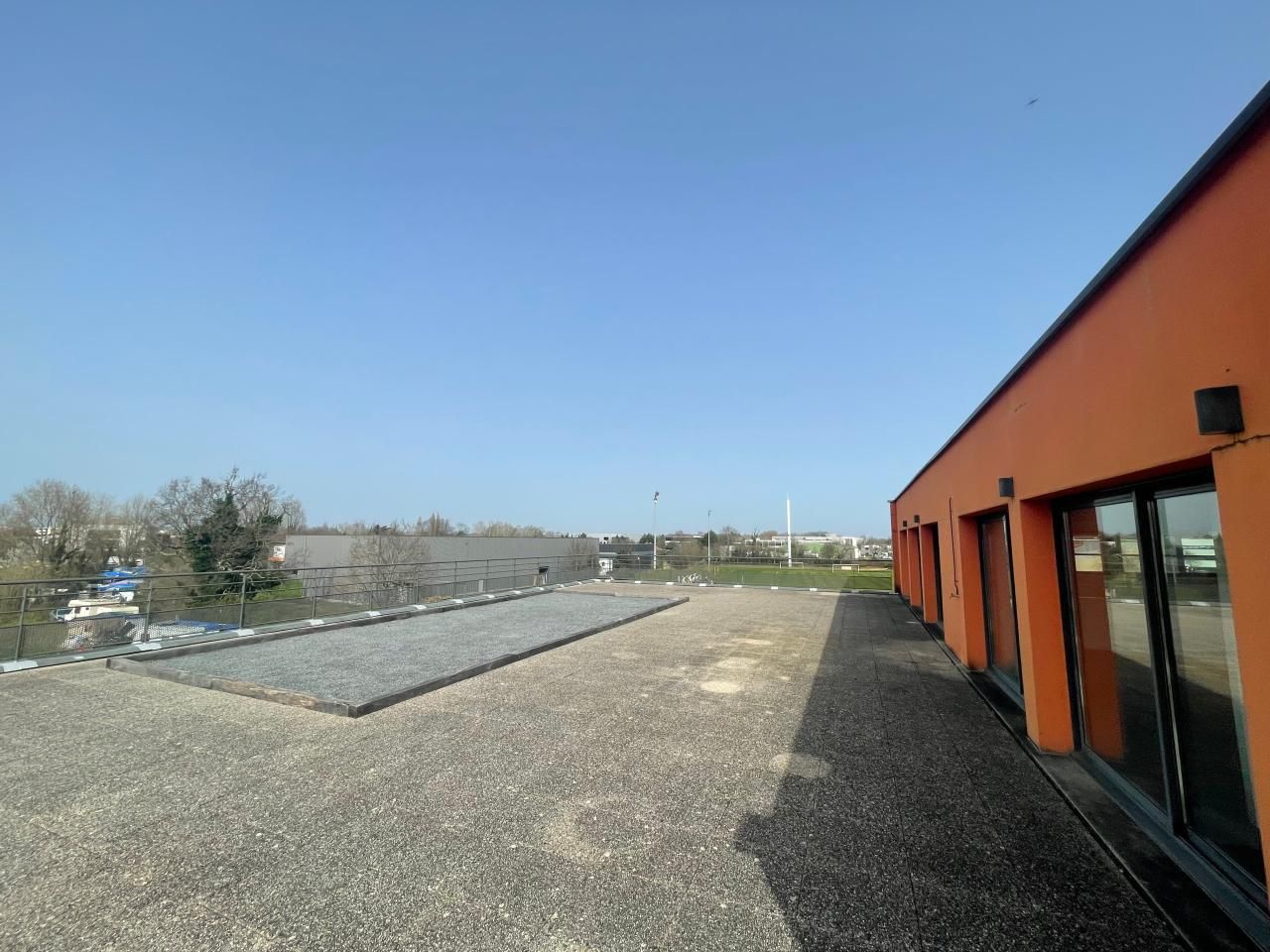 631.69 m² pour ce bureaux en location à Mérignac