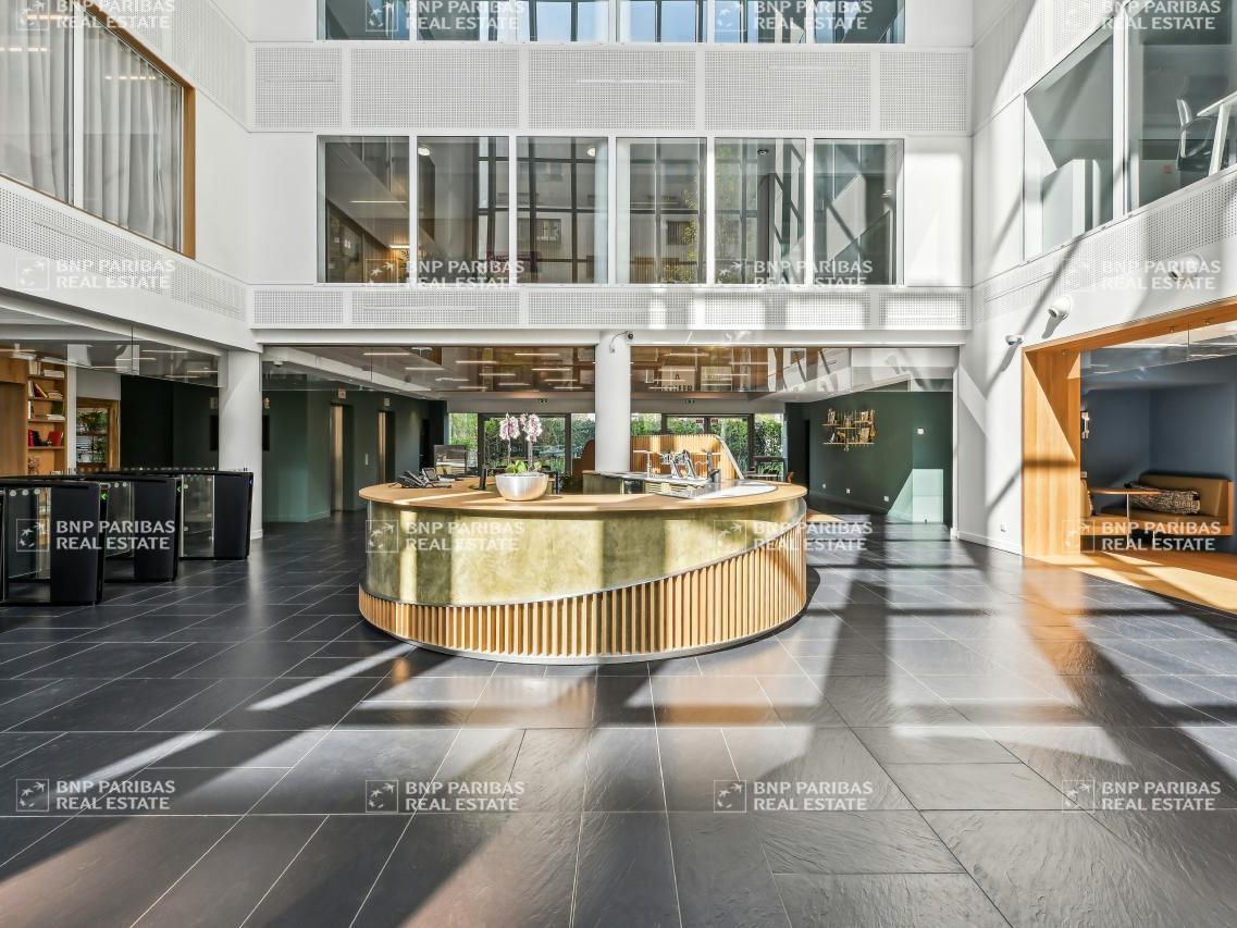 4834.4 m² pour ce bureaux en location à Boulogne-billancourt