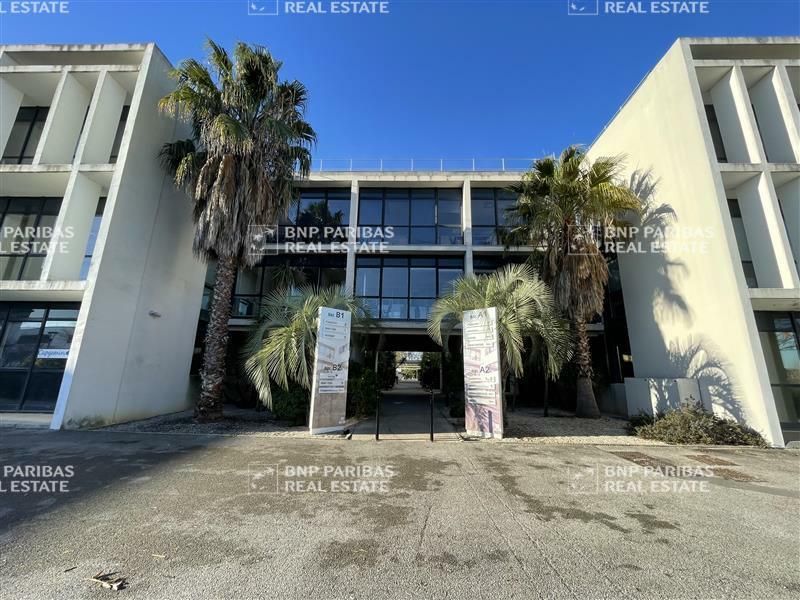 Location Bureaux 3037.6 m² divisibles 34473 Pérols