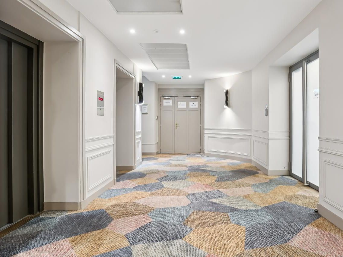 836 m² pour ce bureaux en location à Paris