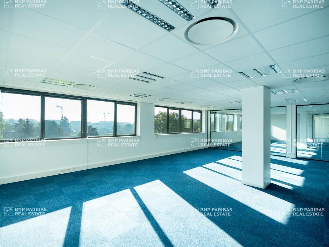 699 m² pour ce bureaux en location à Rennes 35700