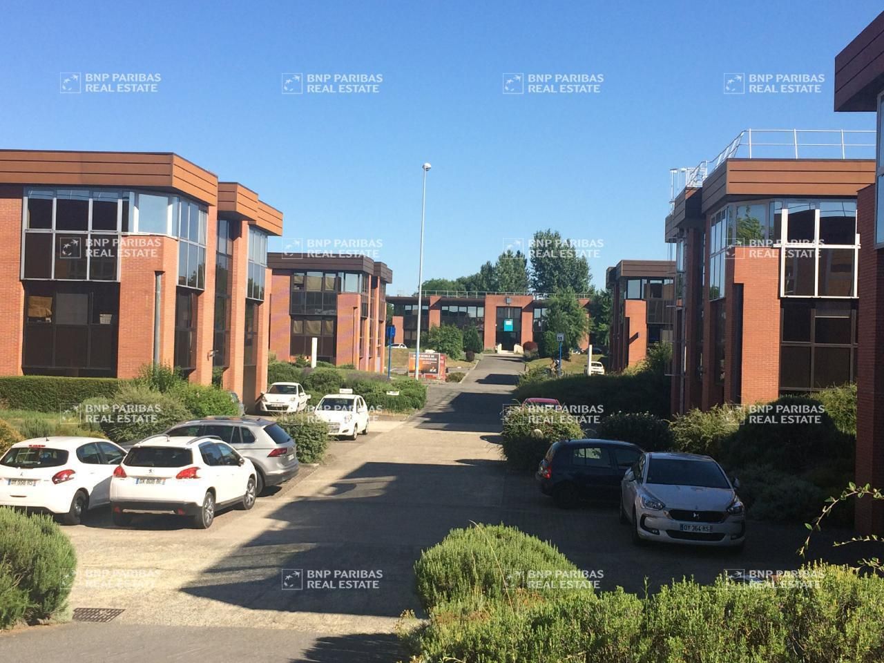 Location Bureaux 327 m² non divisibles 31670 Labège