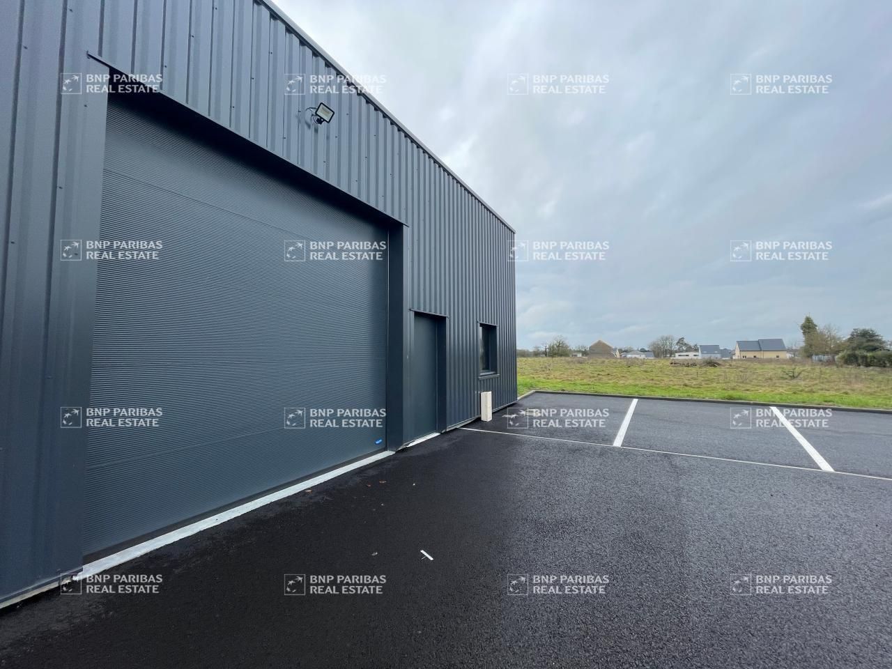 Vente Activité 750 m² divisibles 35340 La bouexiere