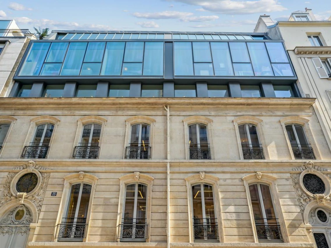 Location Bureaux 930 m² non divisibles 75008 Paris