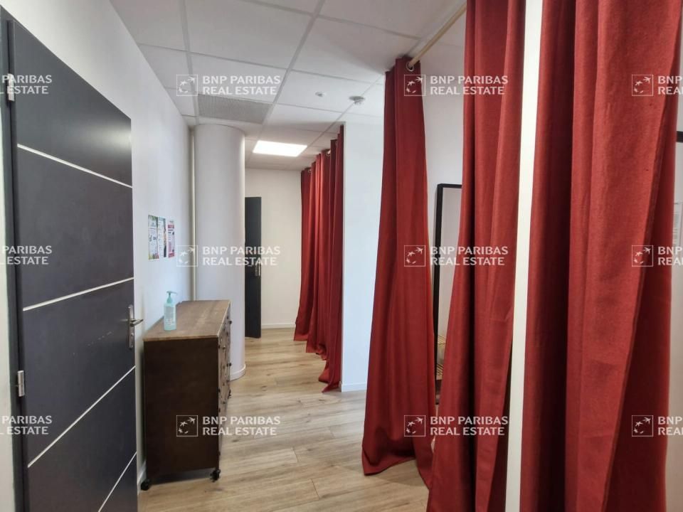 129.07 m² pour ce bureaux en location à Challes-les-eaux