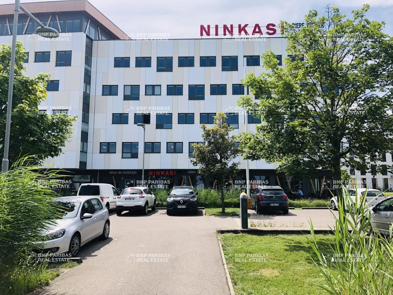 867.03 m² pour ce bureaux en location à Dijon