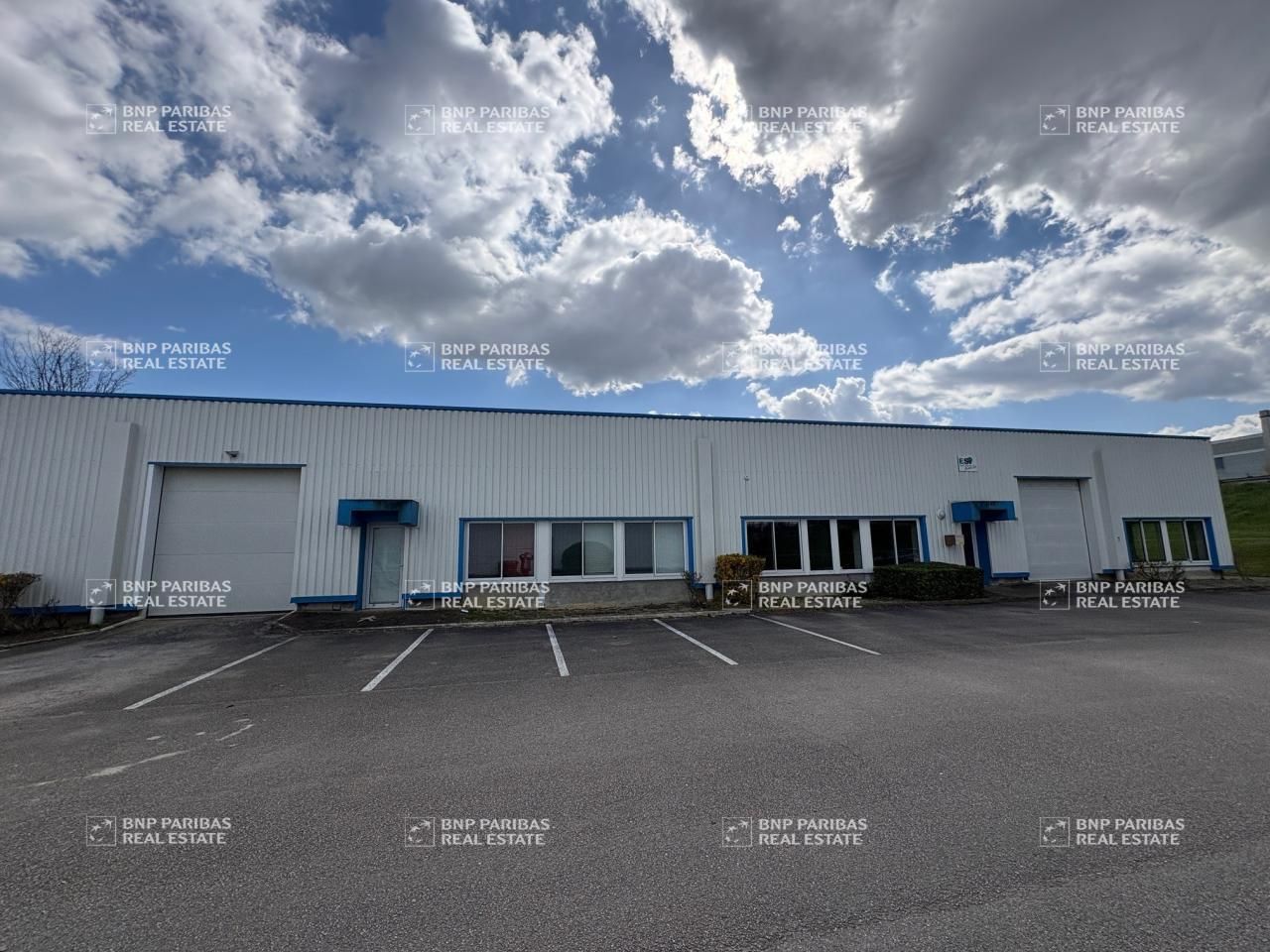 Vente Activité 1060 m² non divisibles 21000 Dijon
