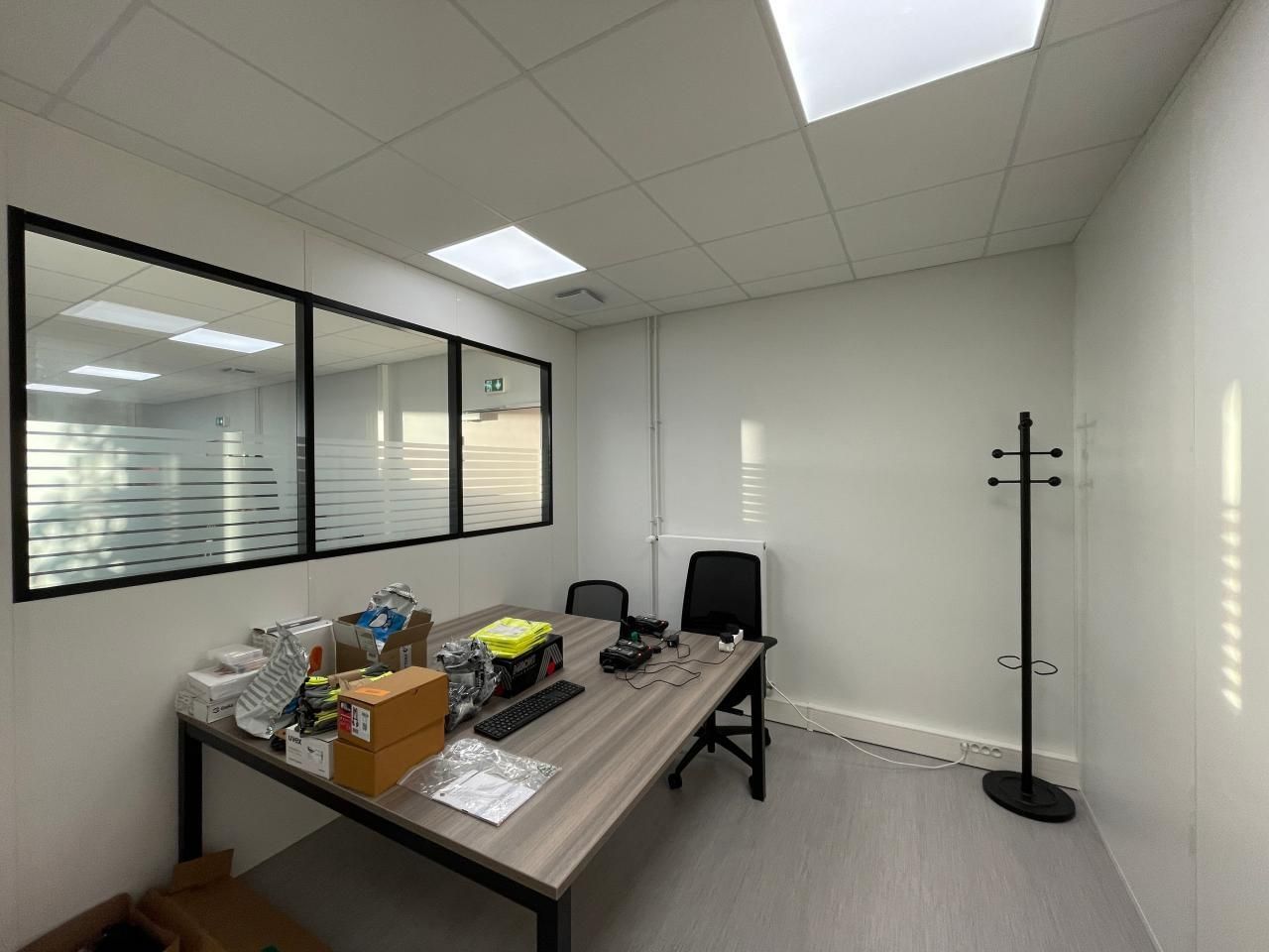 463 m² pour ce bureaux en location à Le petit-quevilly