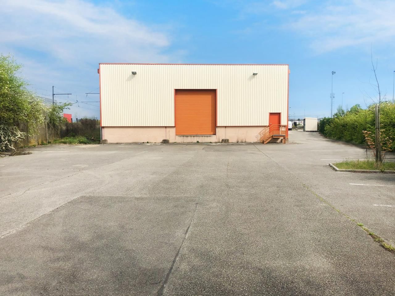 Location Activité 1215 m² non divisibles 69780 Mions