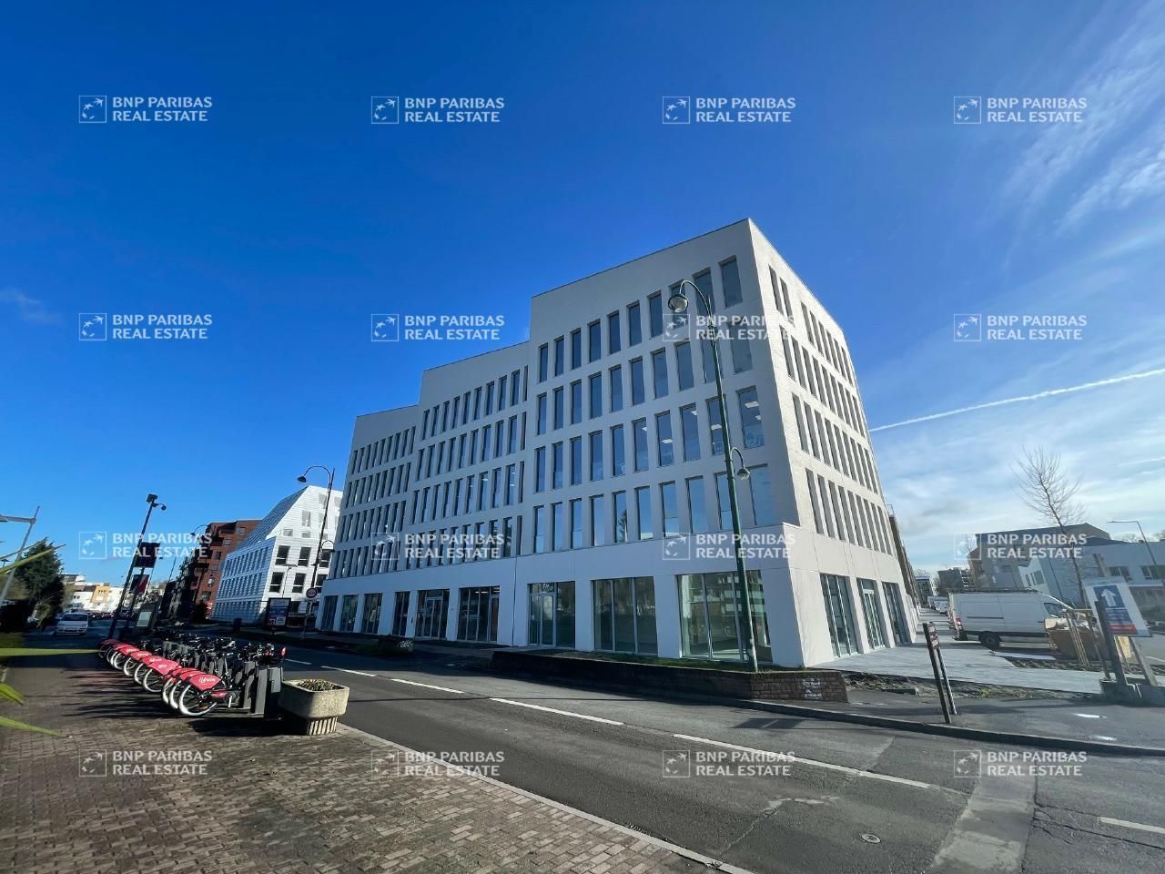 325 m² pour ce bureaux en location à Villeneuve-d'ascq