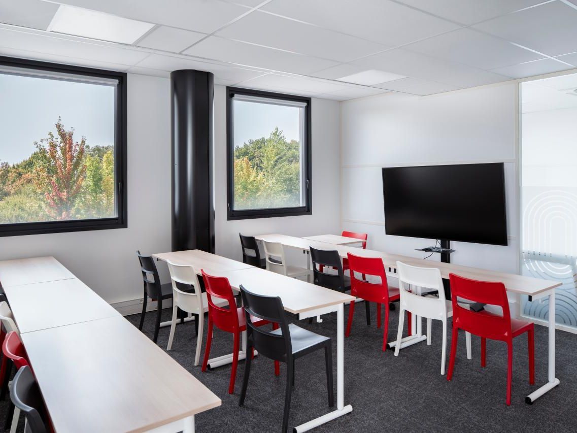 Location Bureaux 1495 m² non divisibles 33700 Mérignac