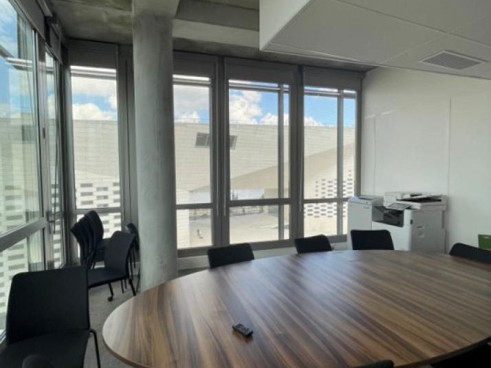 376 m² pour ce bureaux en location à Bordeaux