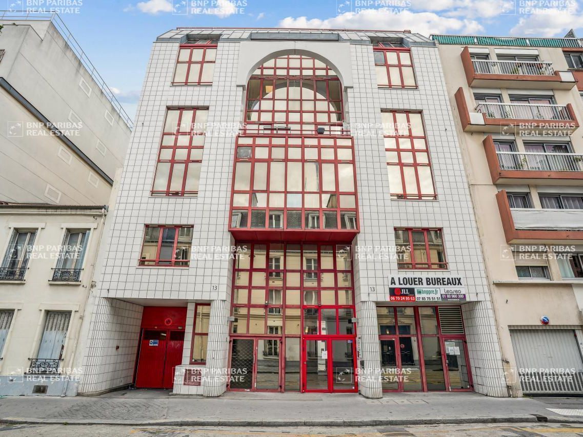 734 m² pour ce bureaux en location à Paris