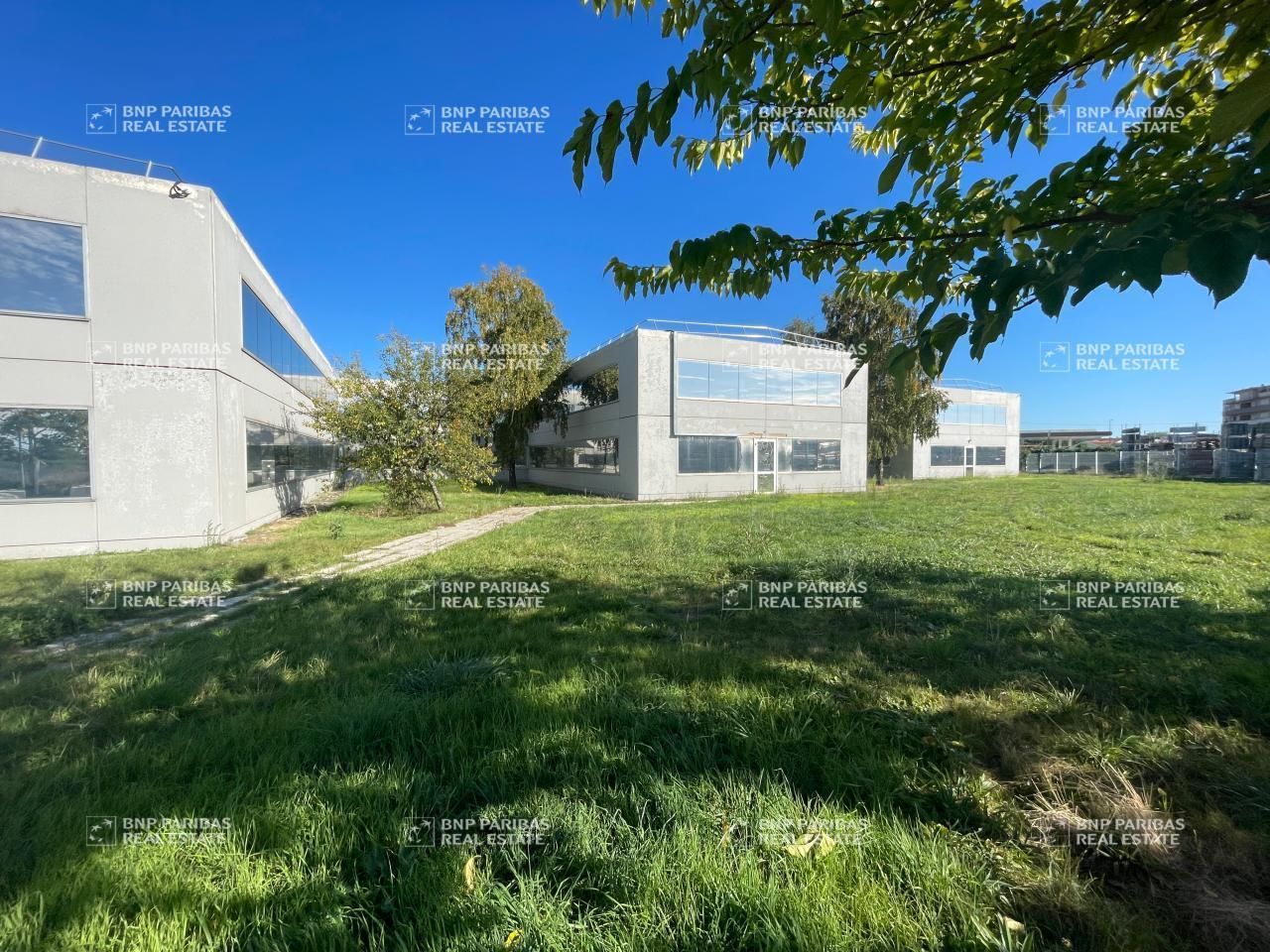 Vente Bureaux 3838 m² non divisibles 31120 Portet-sur-garonne