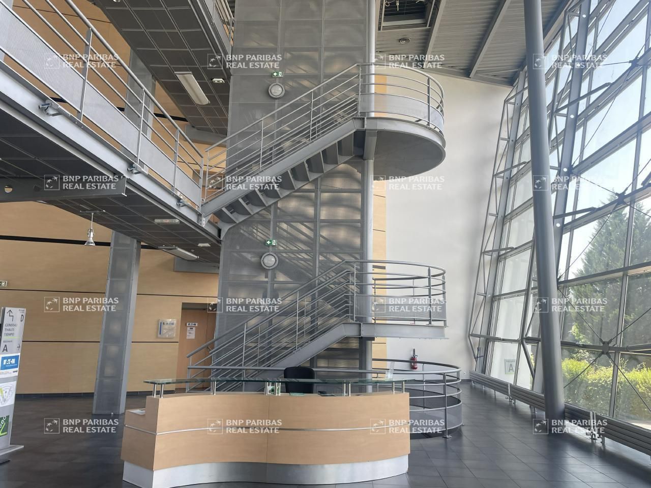 5635.3 m² pour ce bureaux en location à Montbonnot-saint-martin