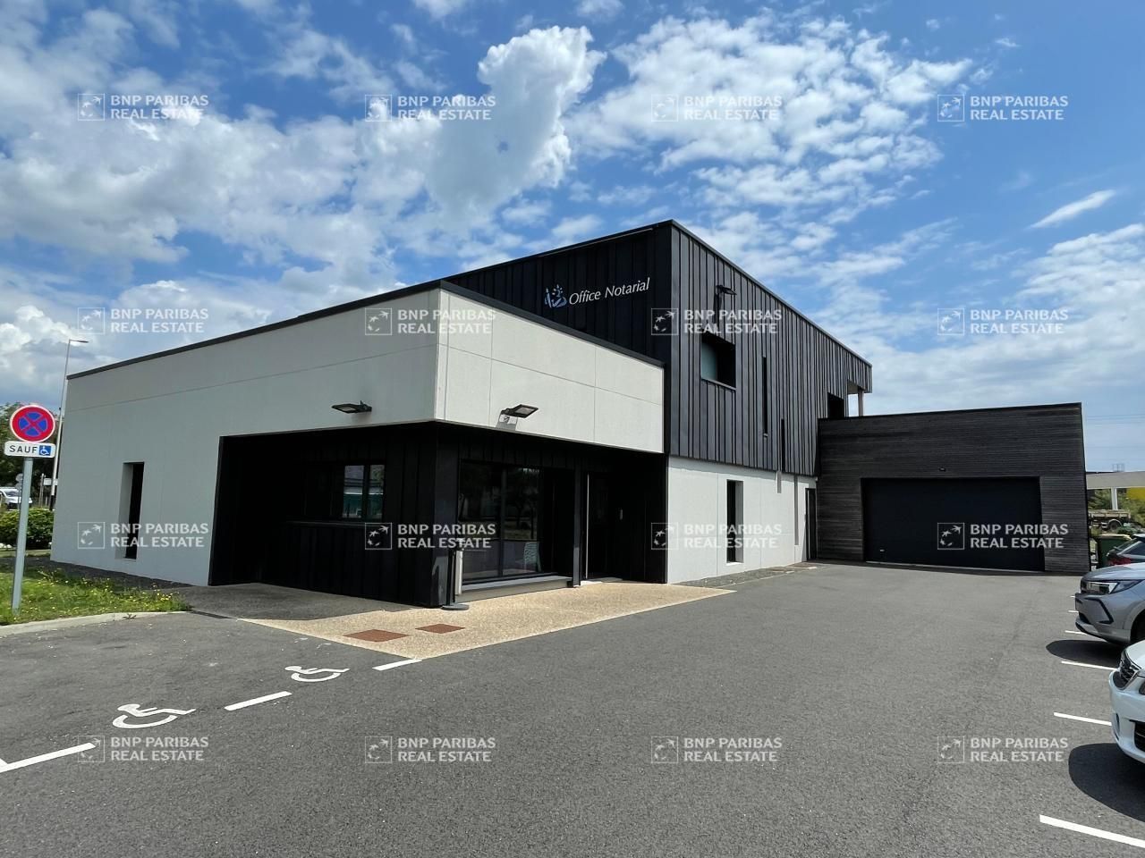 Location Bureaux 174.33 m² non divisibles 27600 Gaillon