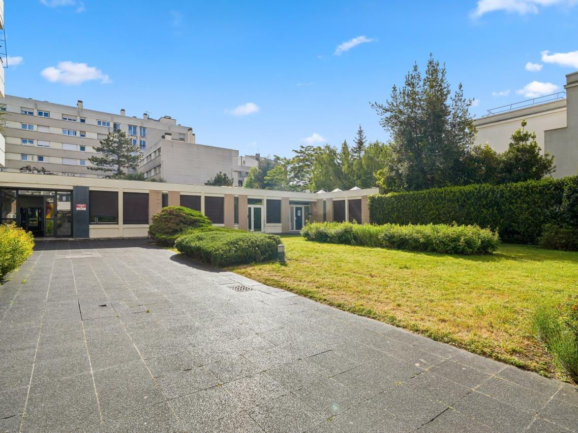 Location Bureaux 815.9 m² divisibles 92400 Courbevoie