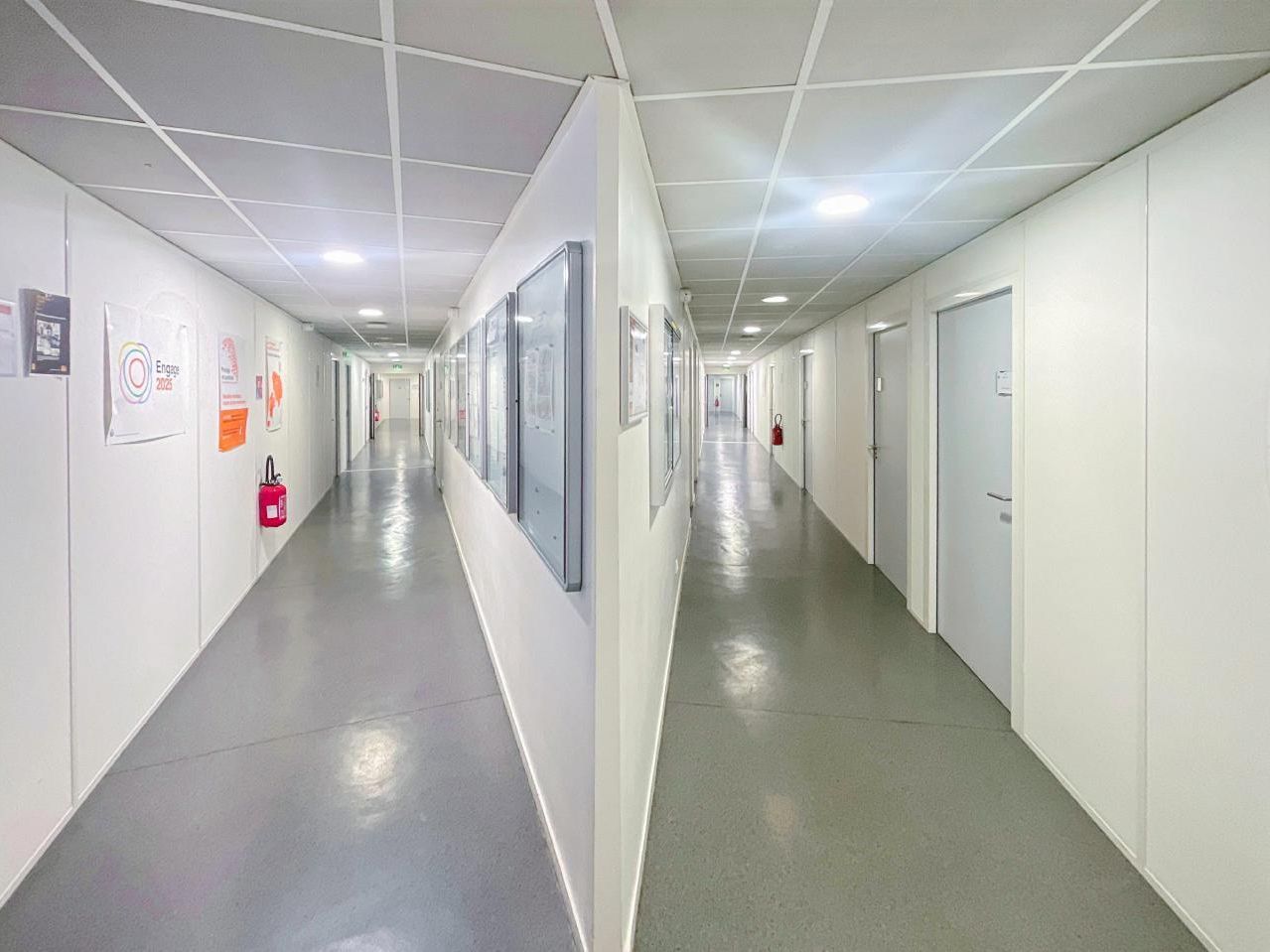 2622 m² pour ce bureaux en location à Noisy le grand