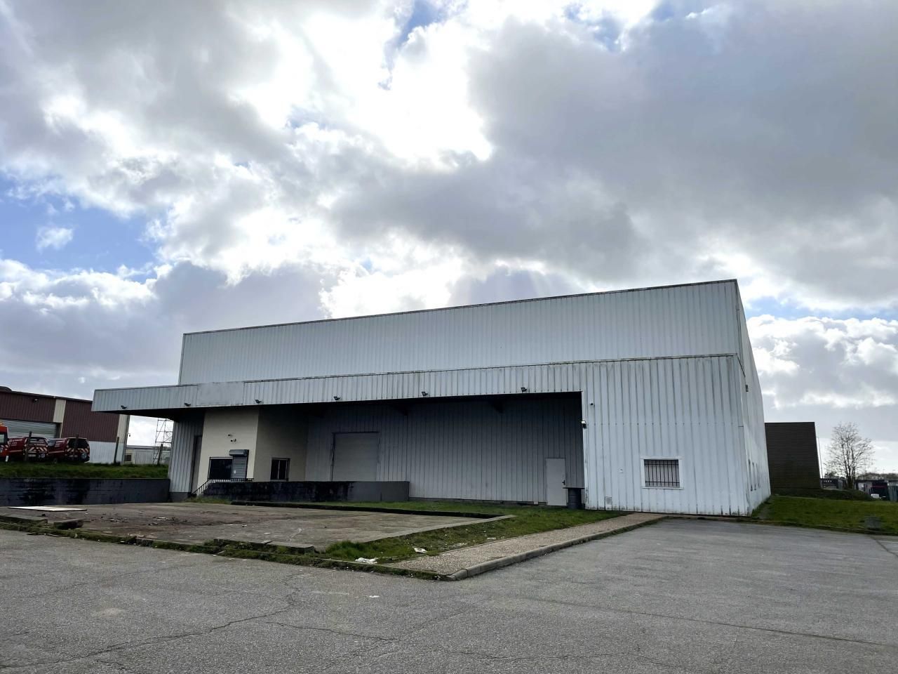 1700 m² pour ce activité en location à Barentin