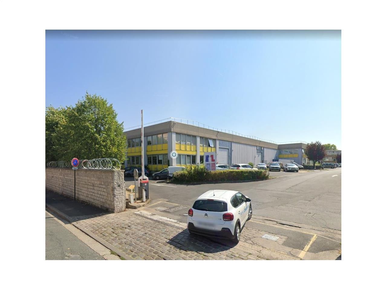 Location PME-PMI 2592 m² non divisibles 94200 Ivry-sur-seine