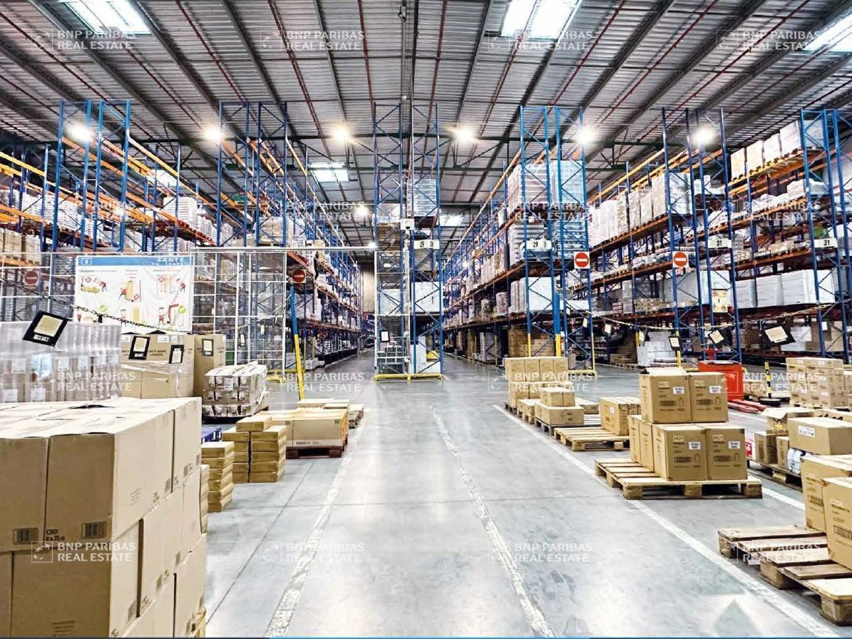 35269.14 m² pour cetentrepôts classe a en location à Strasbourg