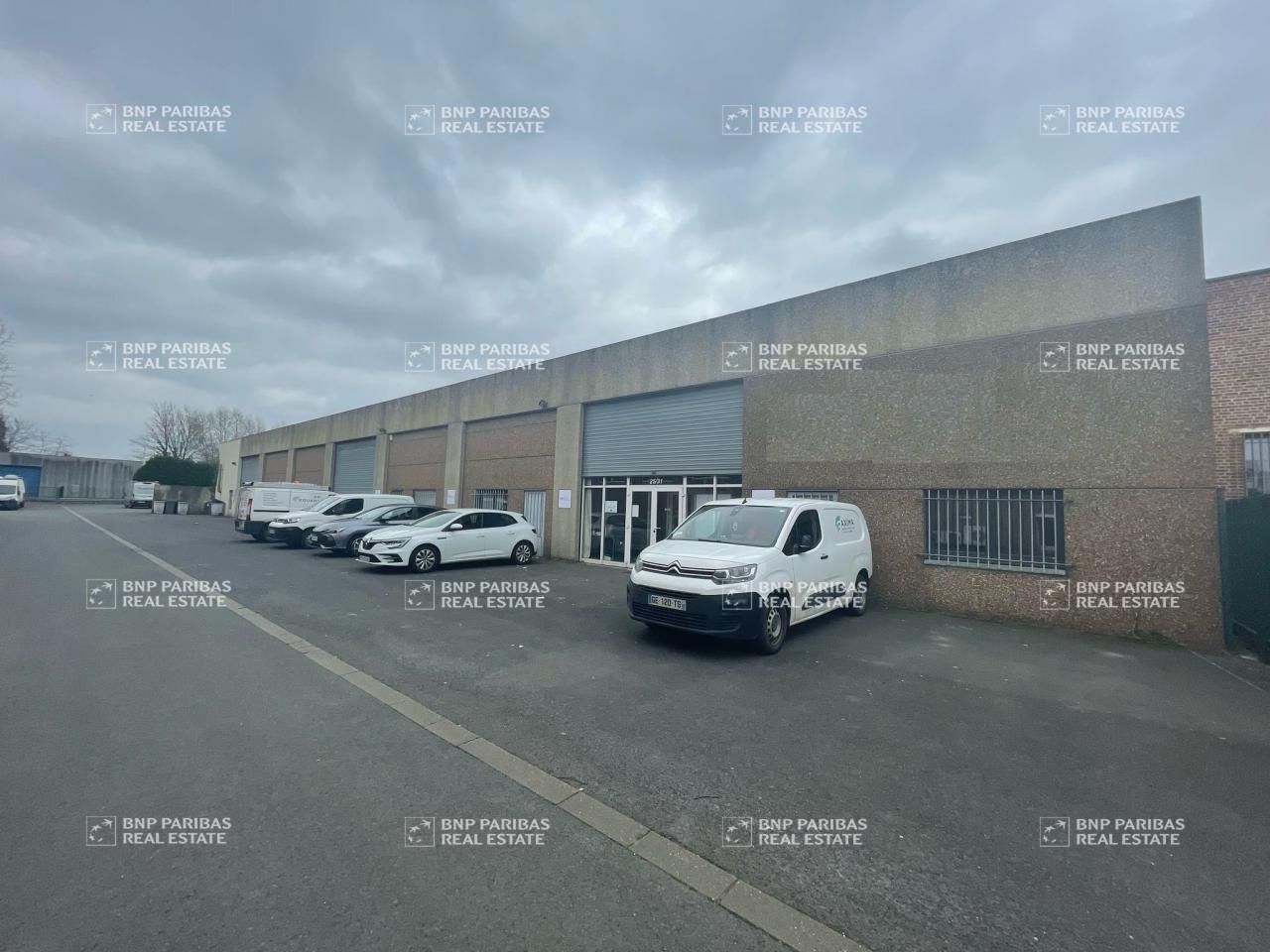 Location Activité 876 m² divisibles 59840 Pérenchies