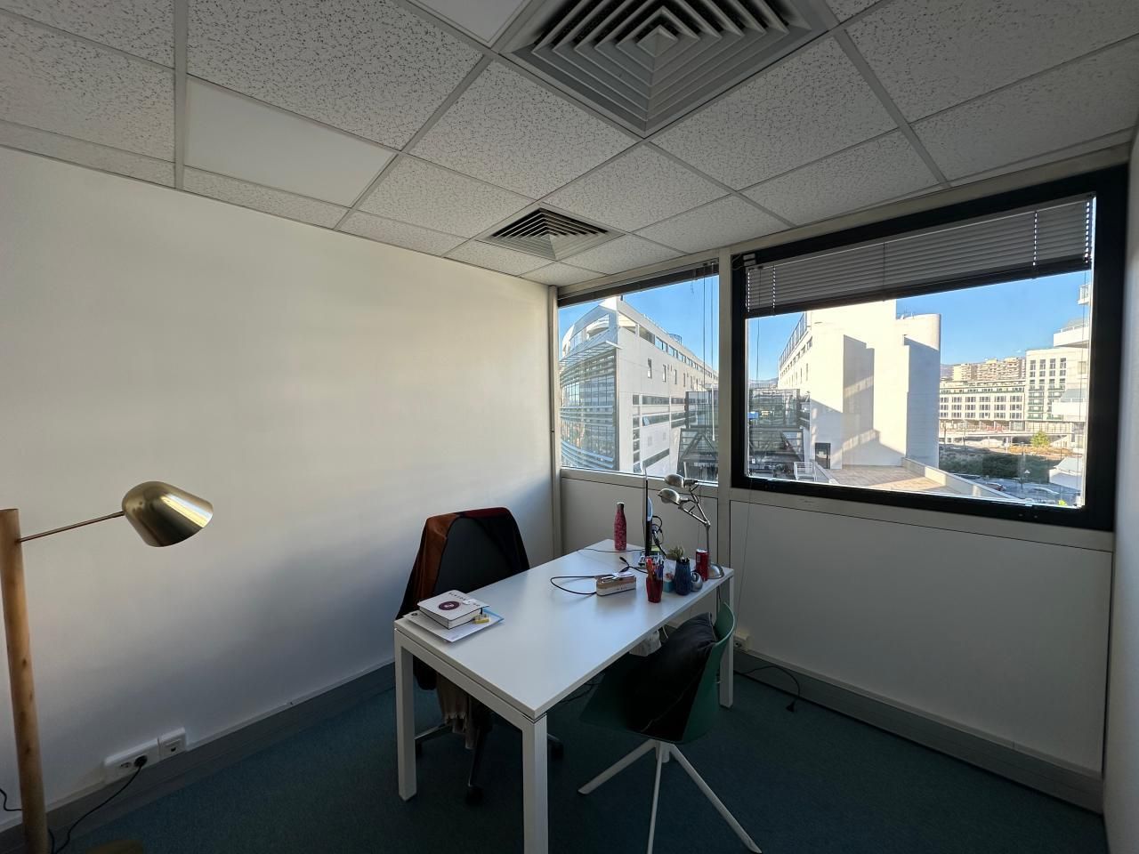Location Bureaux 100 m² non divisibles 06200 Nice