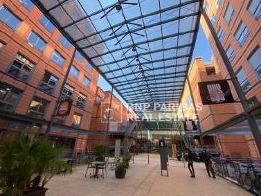 230 m² pour ce bureaux en location à Lyon