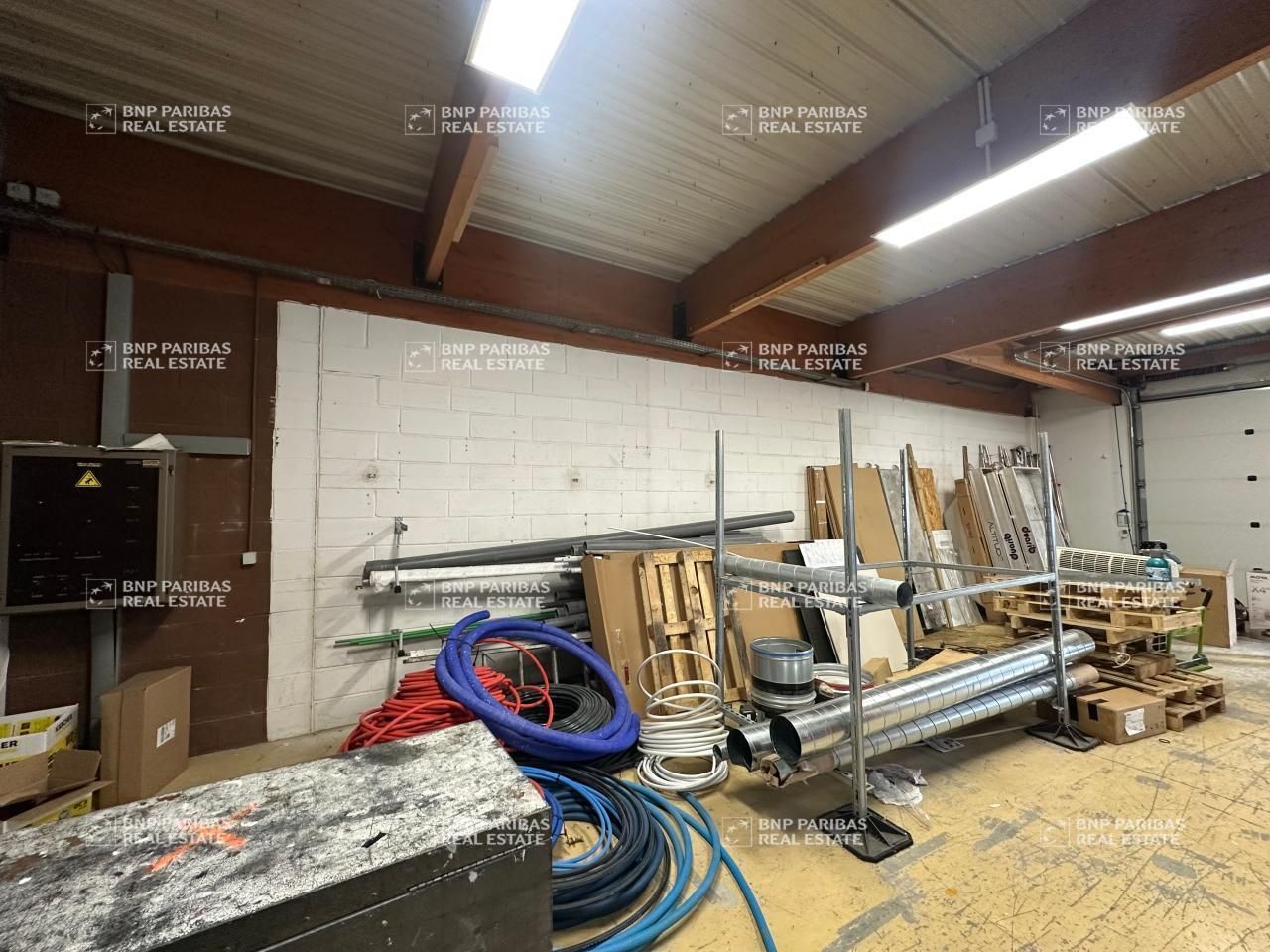 302 m² pour ce pme-pmi en location à Croissy-beaubourg