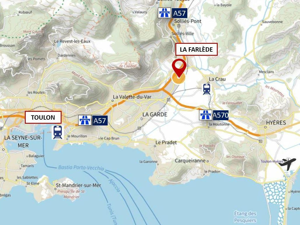 5017 m² pour cetentrepôts classe c en location à La farlède