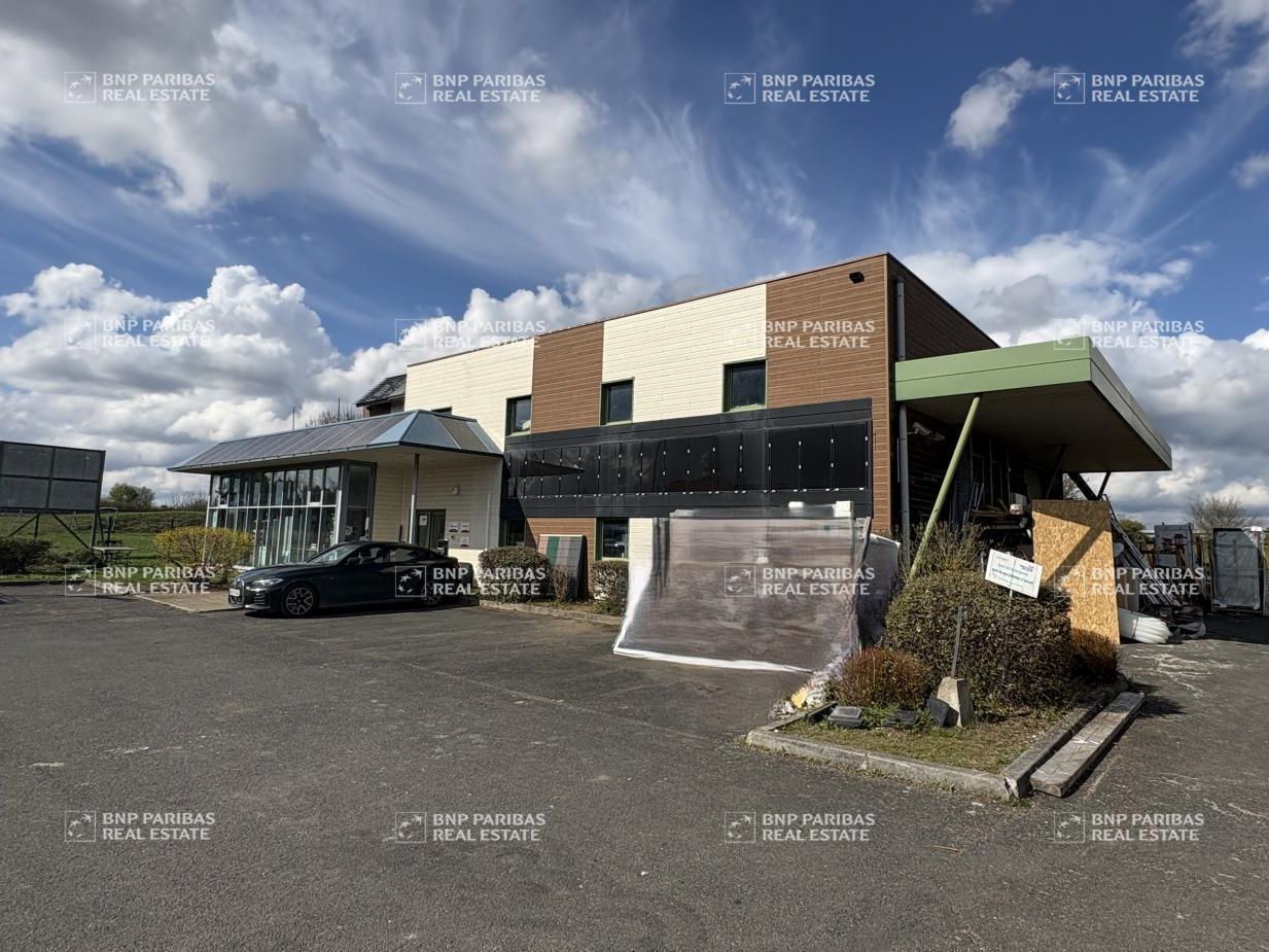 566 m² pour ce mixtes en vente à Rochecorbon