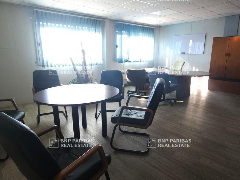 Location Entrepôts classe C 4400 m² non divisibles 84170 Monteux