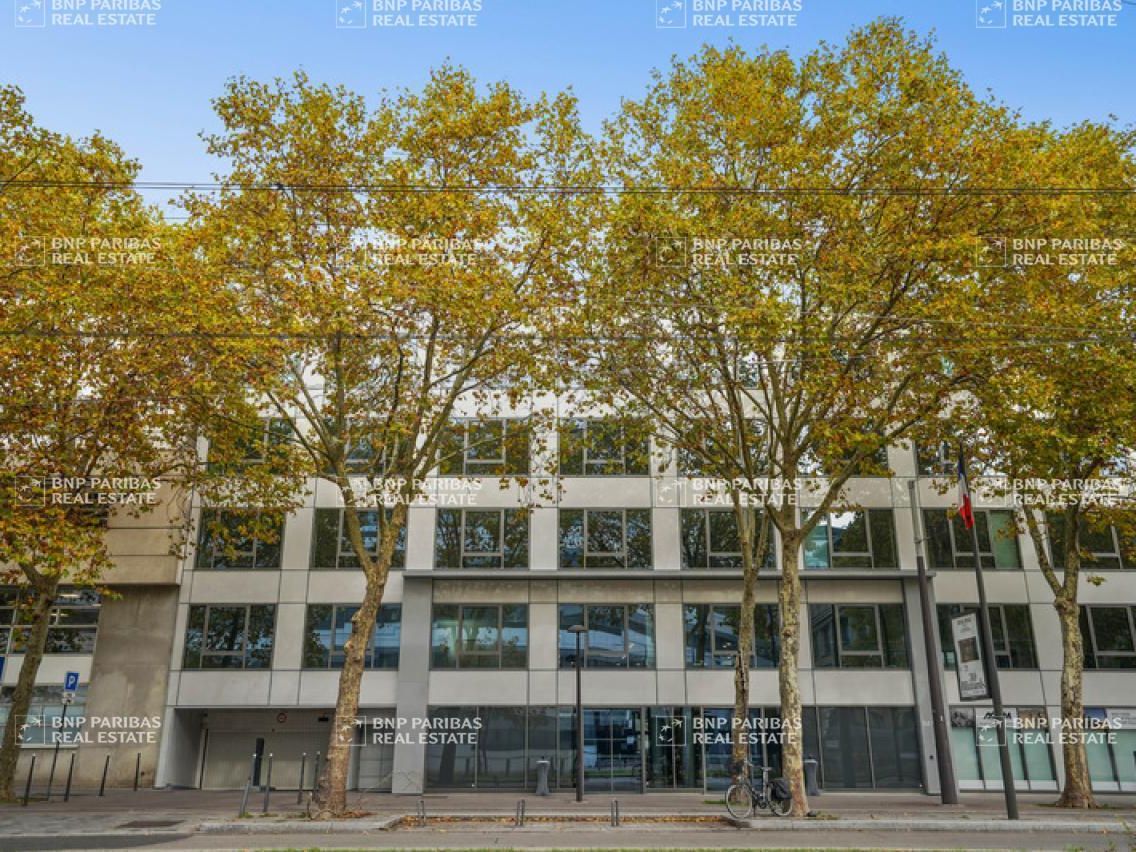 Location Bureaux 2514 m² divisibles 75015 Paris