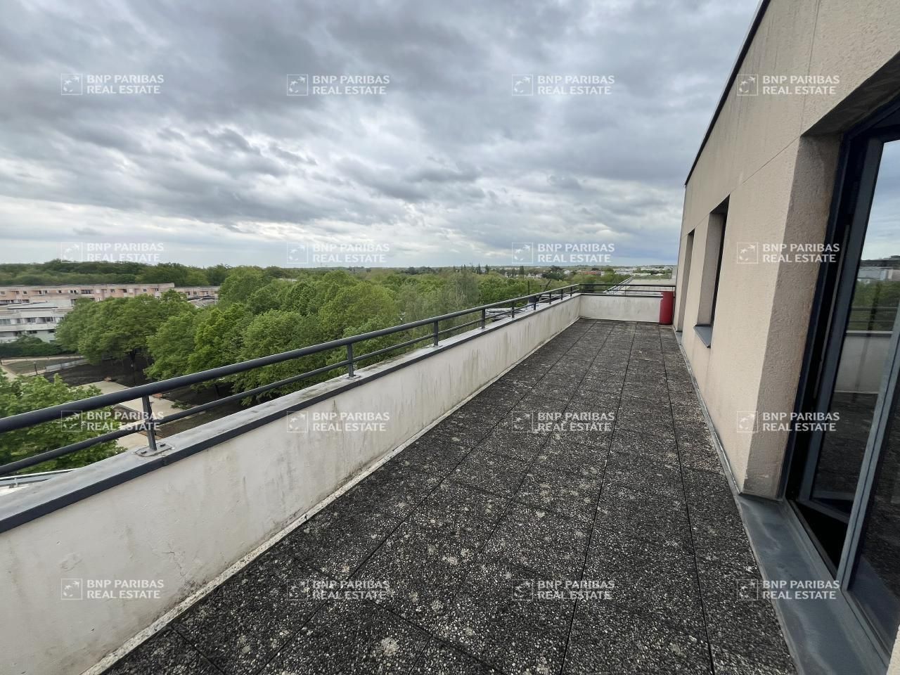 Vente Bureaux 652 m² non divisibles 78280 Guyancourt