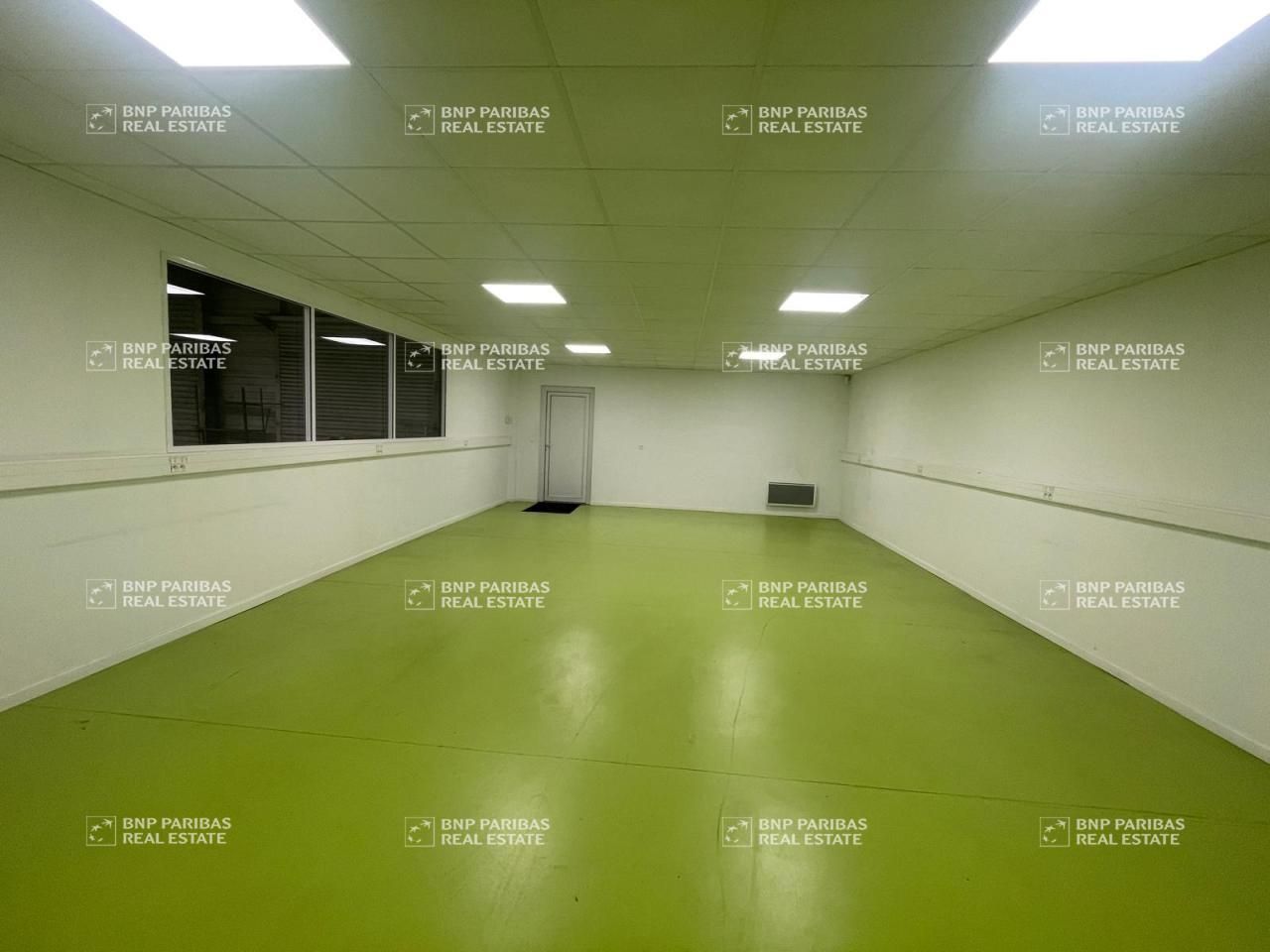 590 m² pour ce activité en location à Orchies