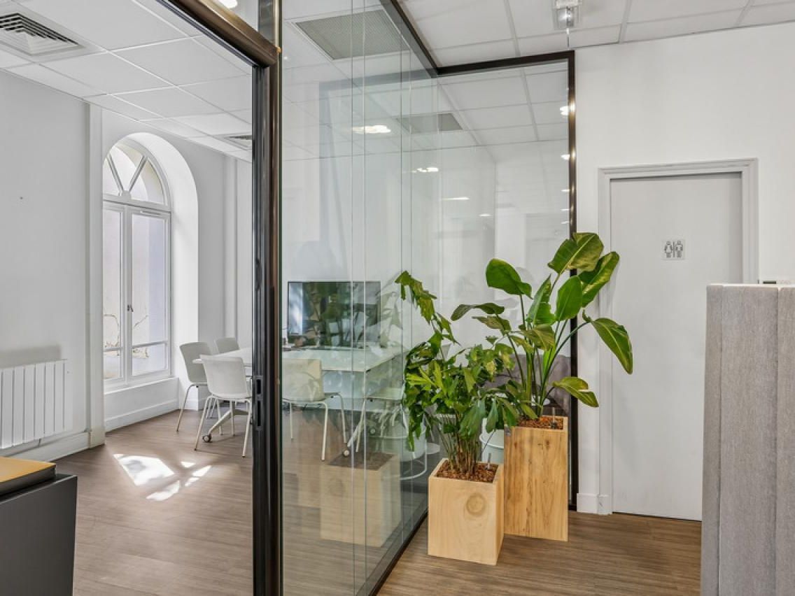 133 m² pour ce bureaux en location à Paris