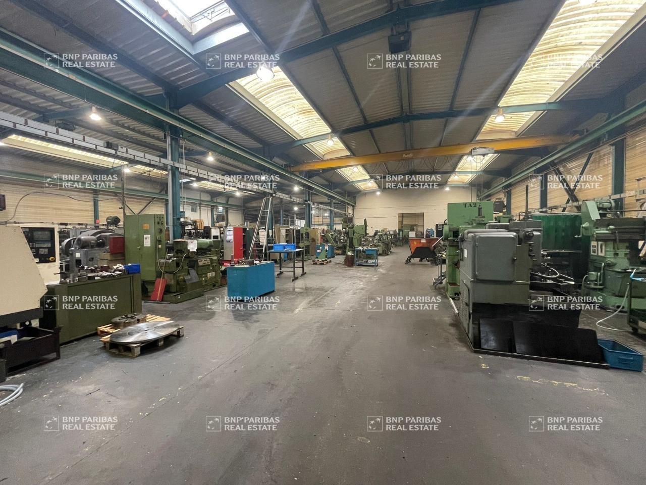 Location Activité 2030 m² non divisibles 62138 Douvrin