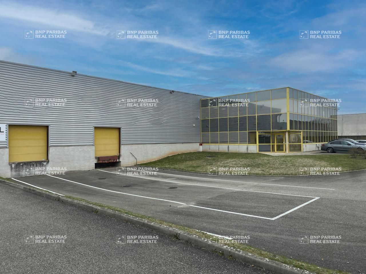 Vente Activité 2653 m² non divisibles 69330 Meyzieu