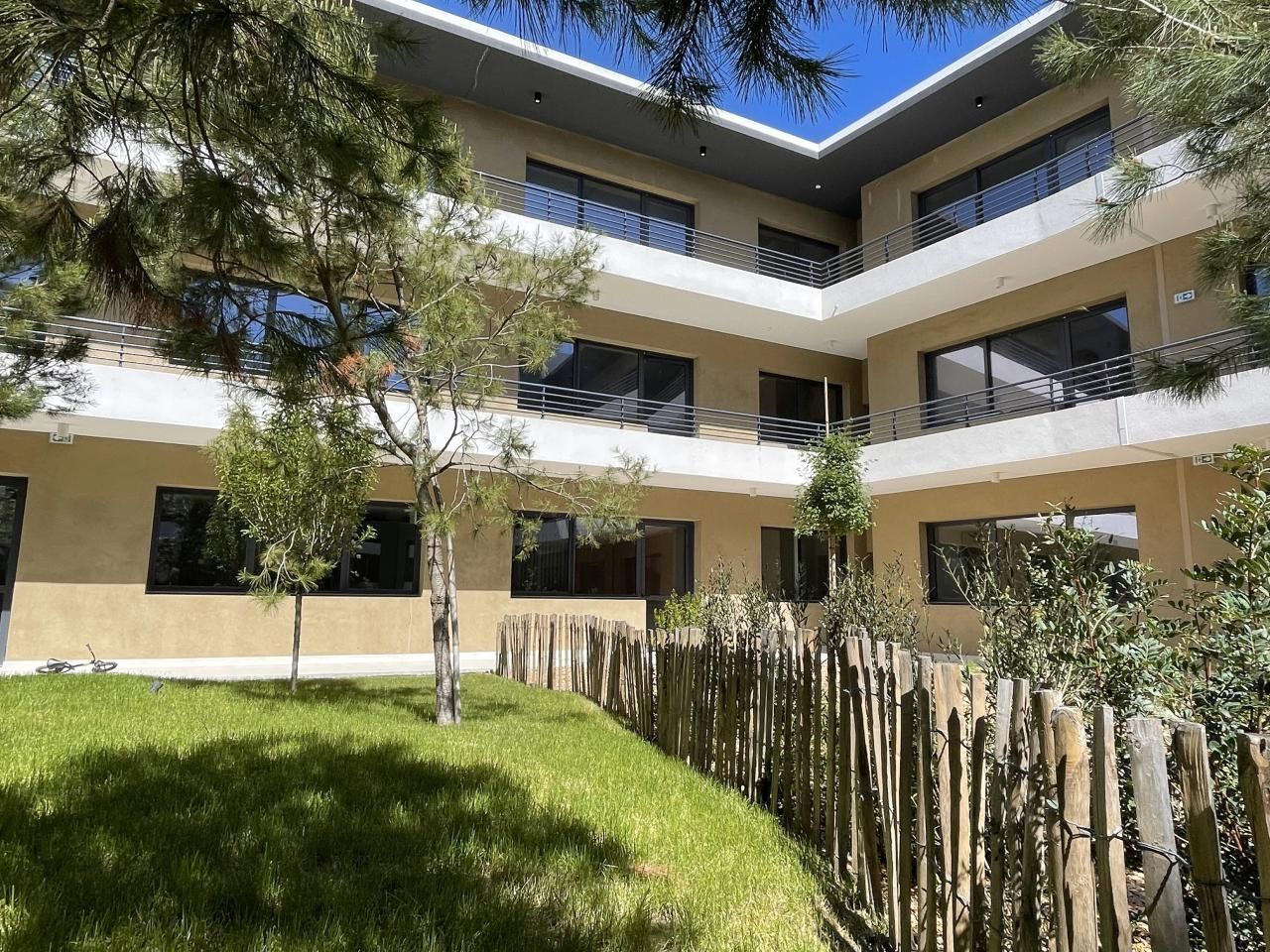 4448.31 m² pour ce bureaux en location à Sophia antipolis