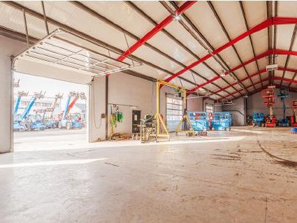 1088 m² pour ce pme-pmi en location à Gonesse