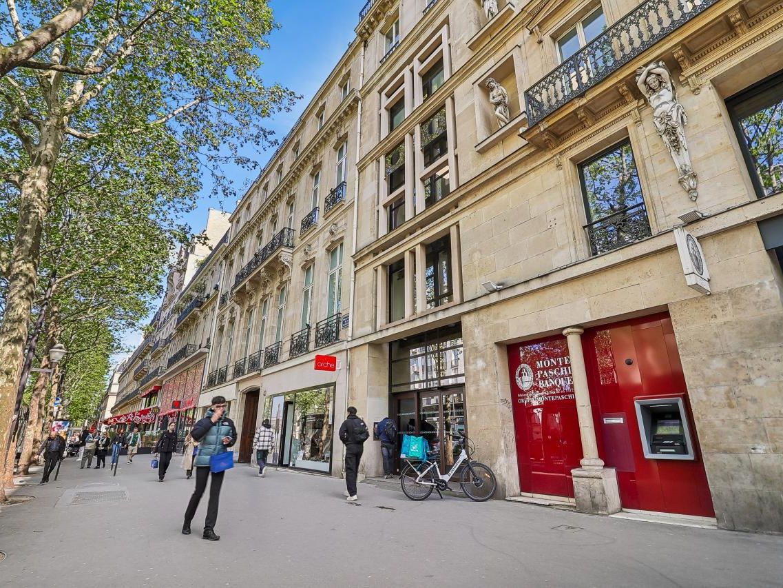 356.2 m² pour ce bureaux en location à Paris