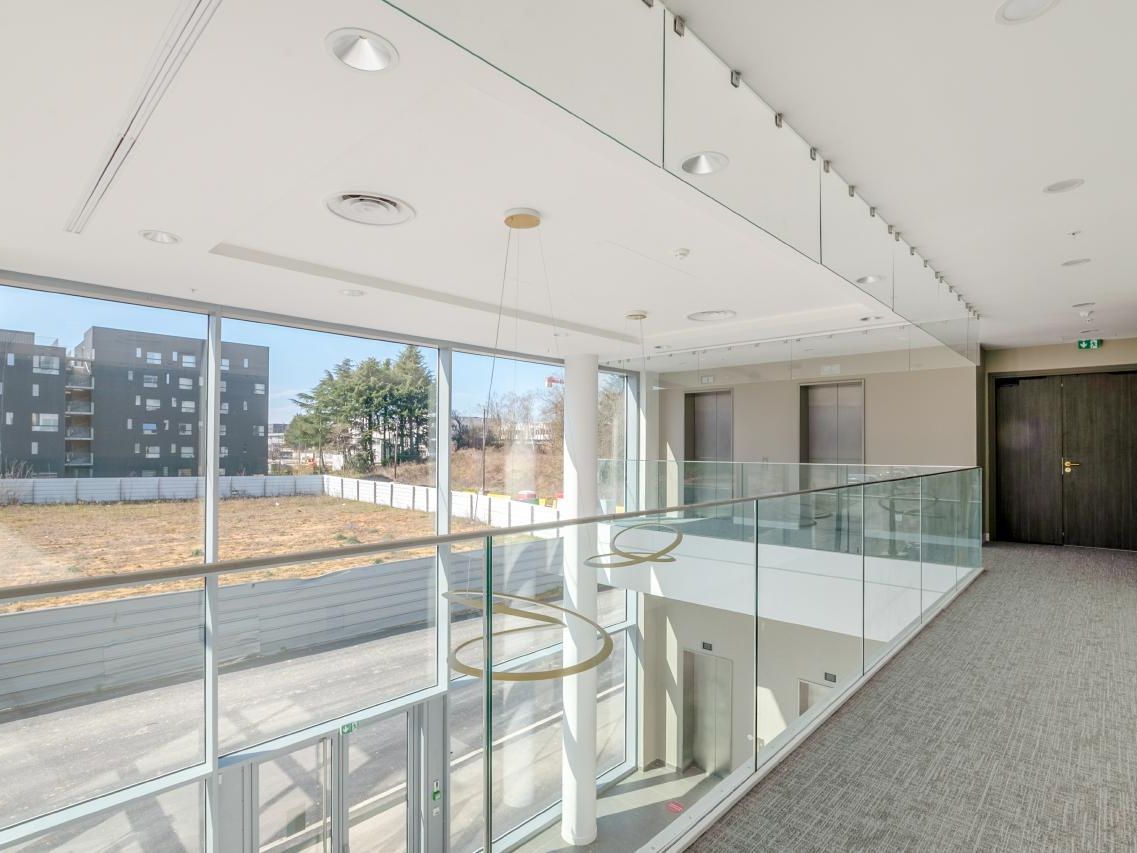 165 m² pour ce local commercial en location à Massy