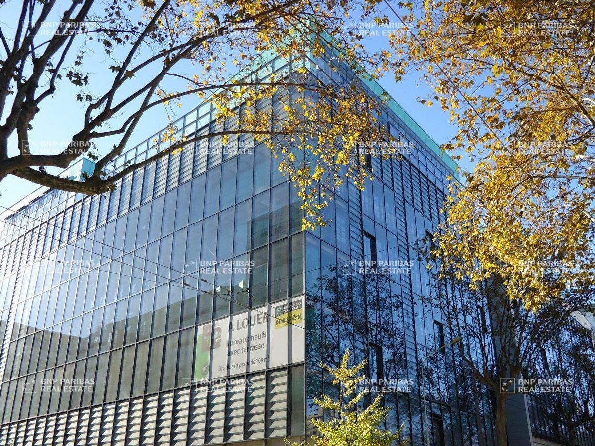 2565 m² pour ce bureaux en location à Lyon