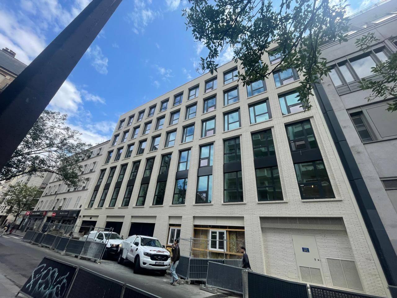 4668.64 m² pour ce bureaux en location à Paris