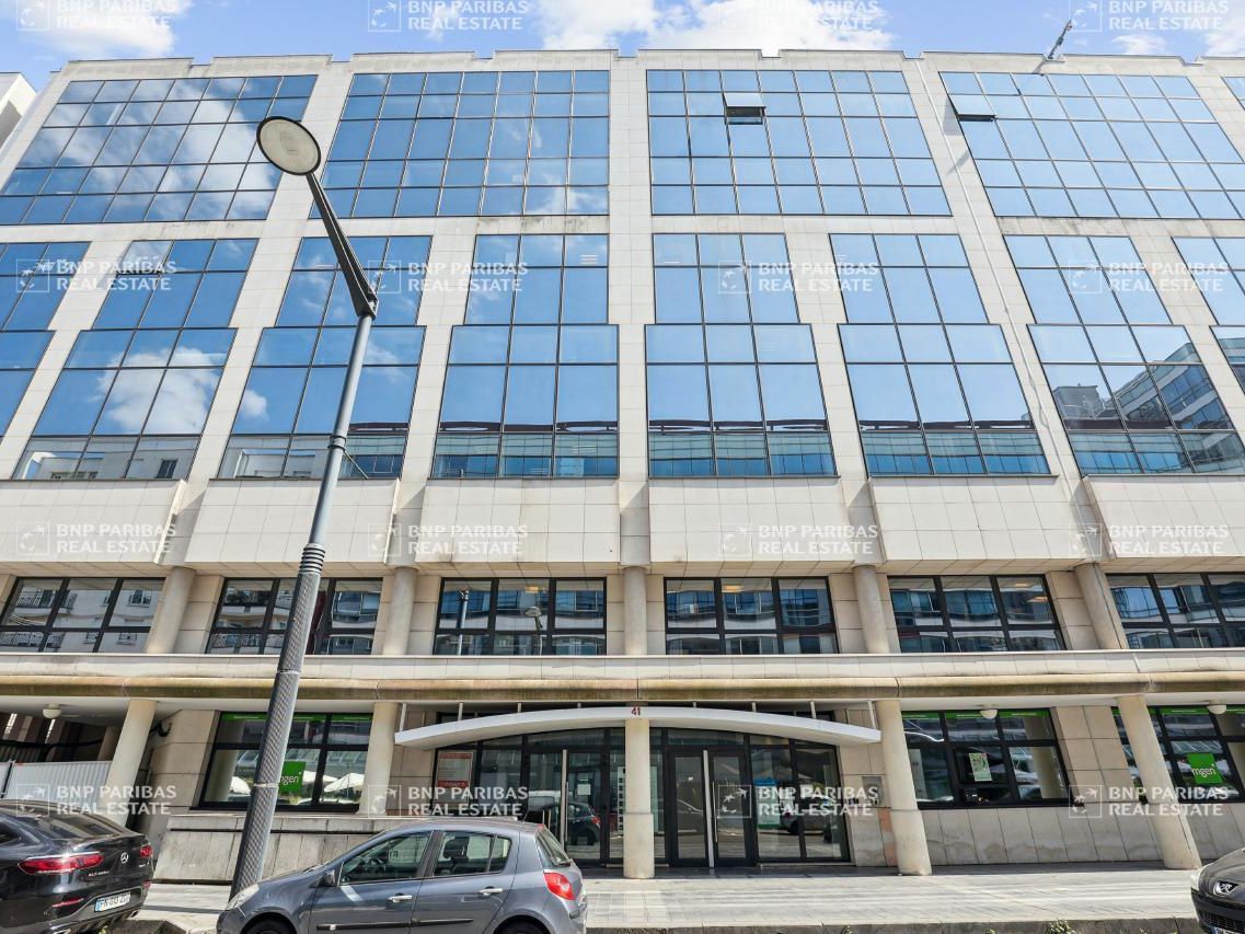 Location Bureaux 481 m² divisibles 78180 Montigny le bretonneux