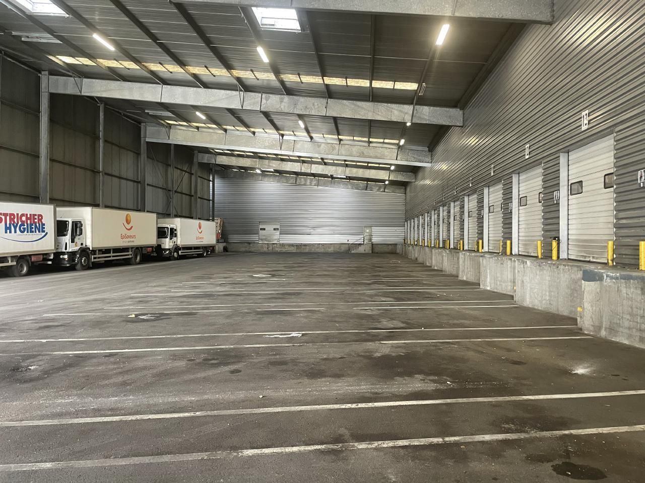 15000 m² pour cetentrepôts classe c en vente à Noeux les mines