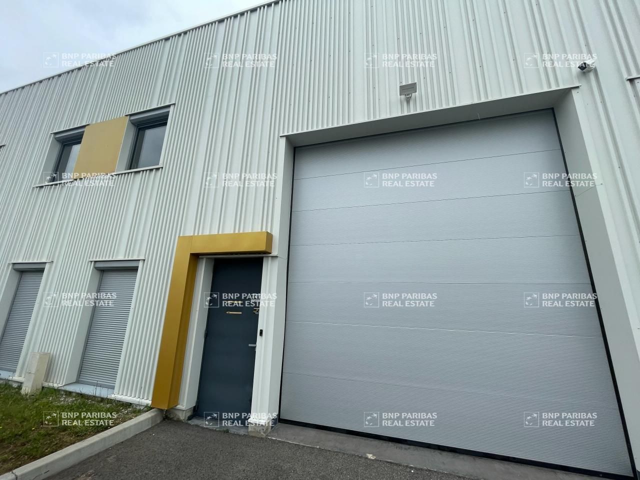 Vente Activité 335 m² non divisibles 69960 Corbas